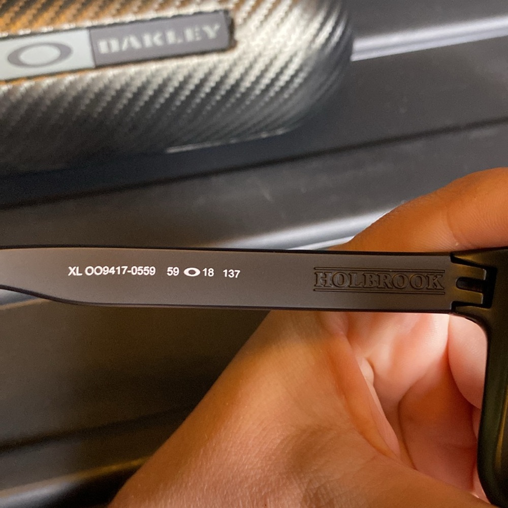 NWT! Brand New Oakley Men’s Sunglasses! - Picture 4 of 9